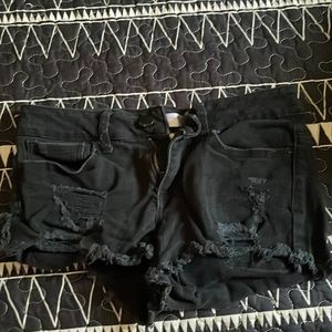 🖤Size 7 Shorts🖤